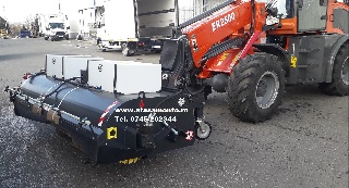 Perie de asfalt - Maturator stradal hidraulic