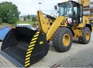 Cupa de materiale grele mari intre 1.0 m3 si 3.0 m3 pentru incarcatoare pe roti, articulate si telescopice